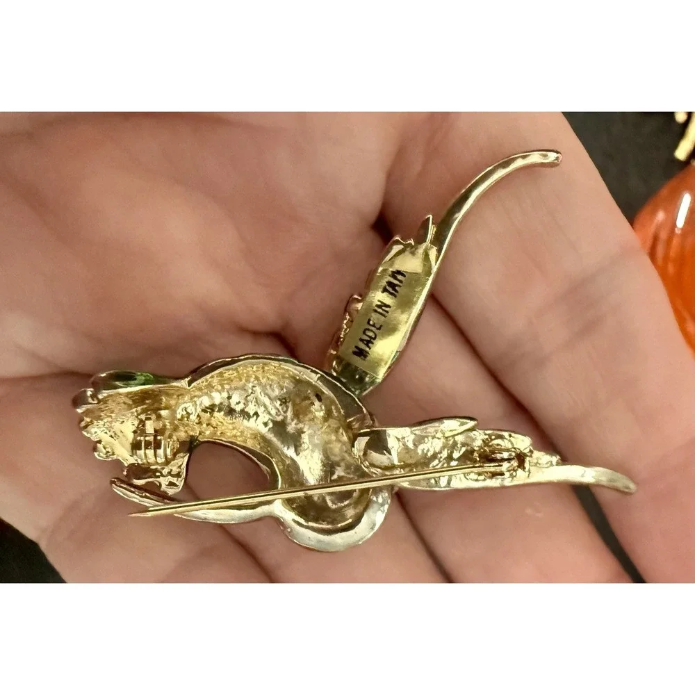 Vintage Rhinestone Enamel Hummingbird Brooch Pin Gold Tone Made In Taiwan